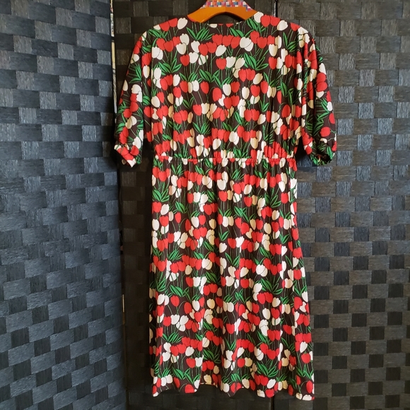 Dress - Picture 2 of 2